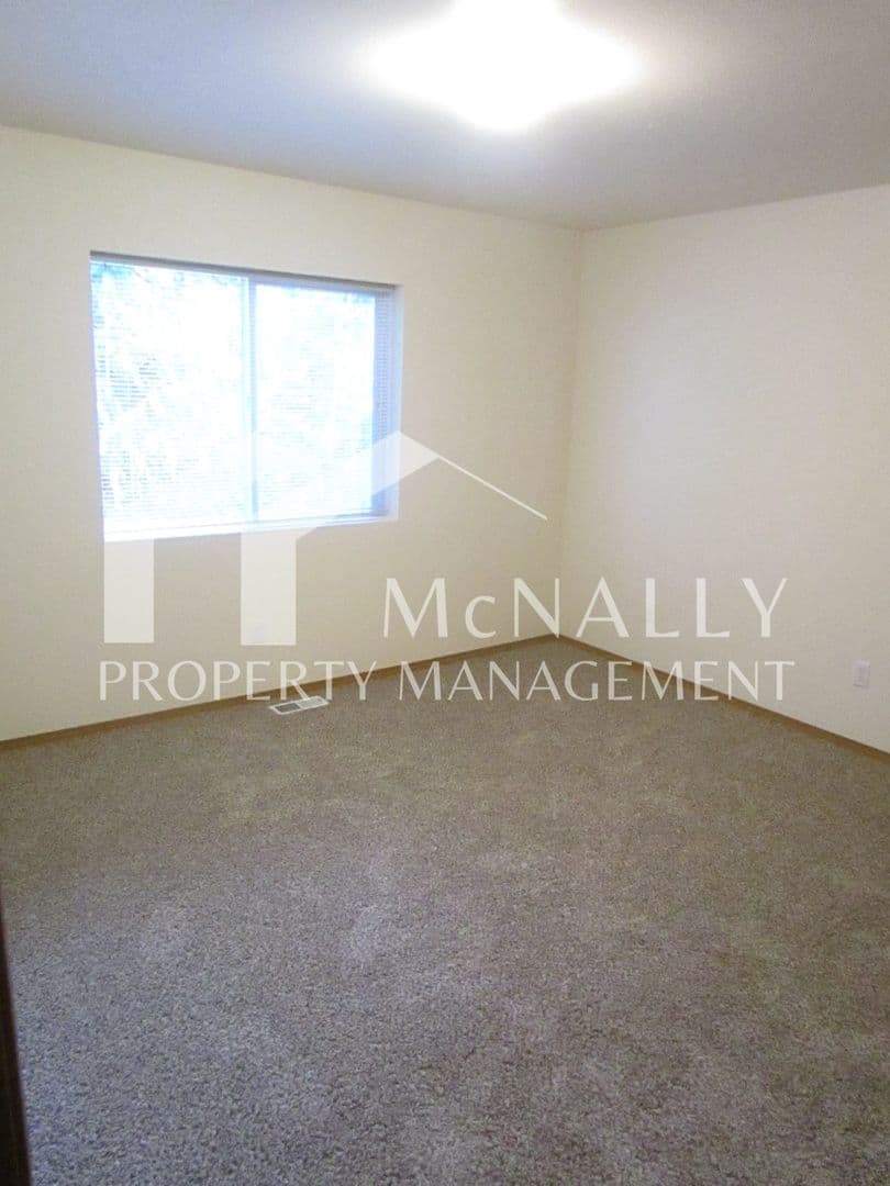 Gig Harbor House: 7504 Sorrell Ct