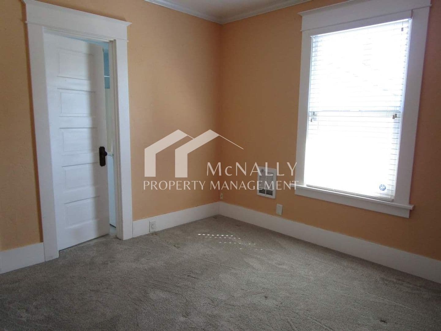 Tacoma House: 1814 N Proctor
