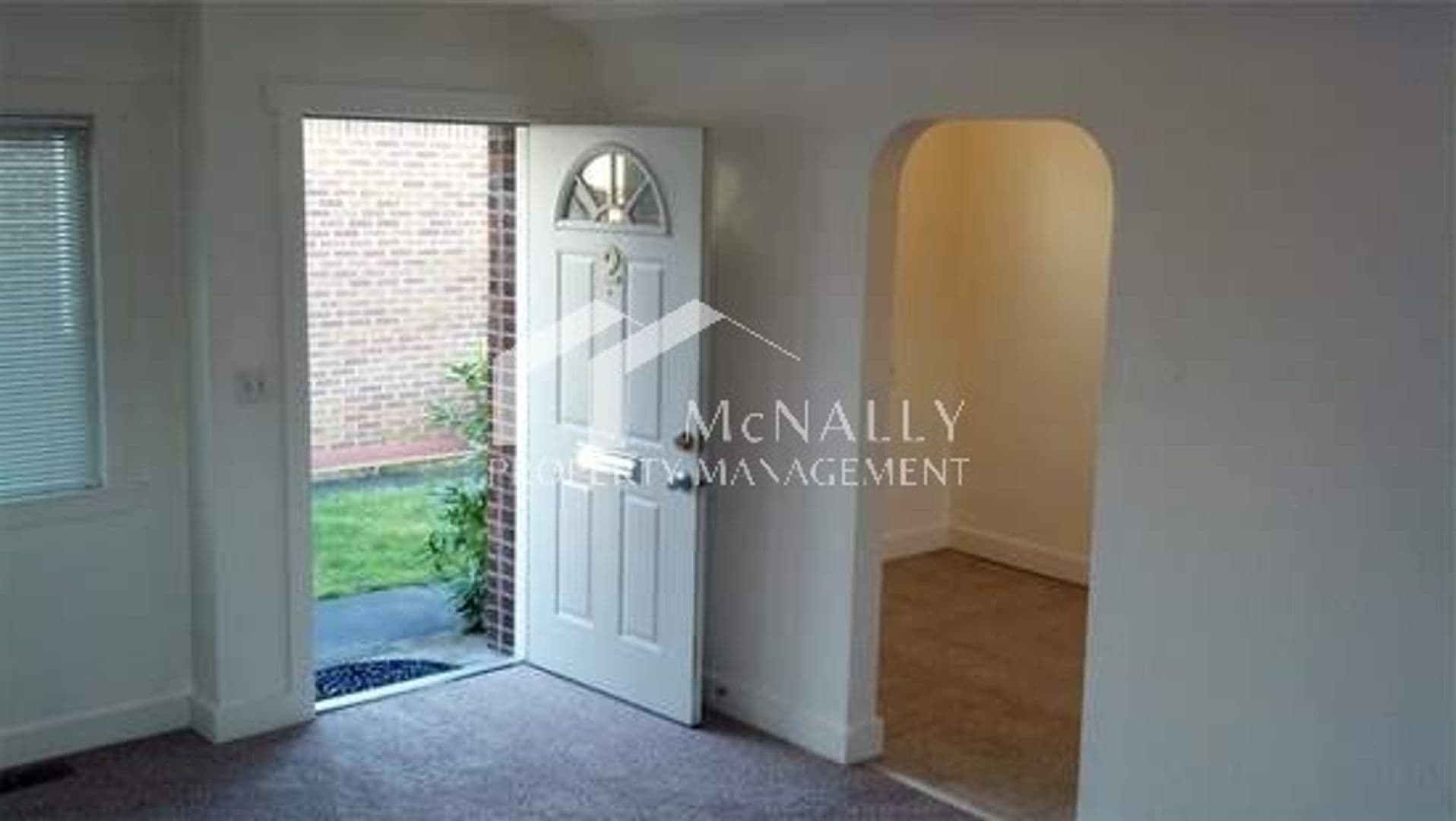 Tacoma Apartment: 614 So. I St