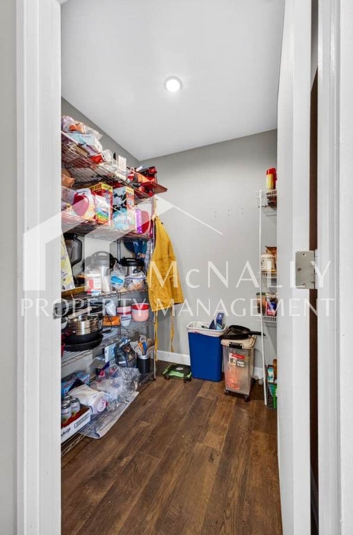 Port Orchard House: 2753 SW Egret St