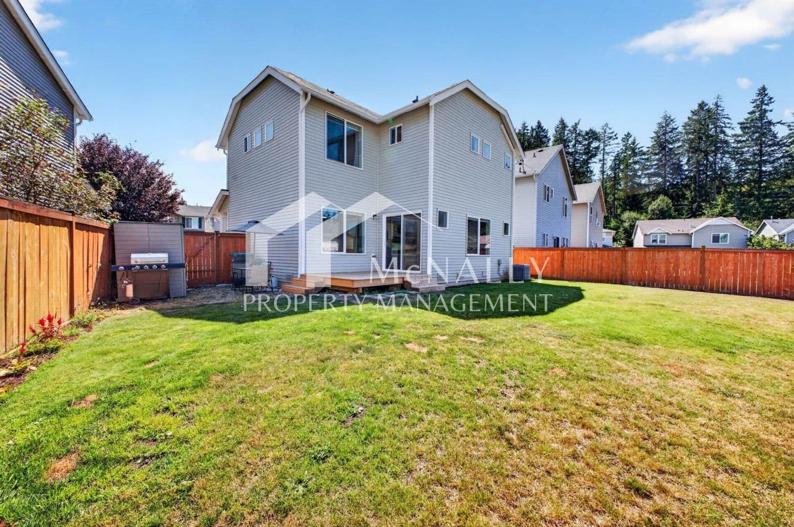 Port Orchard House: 2753 SW Egret St