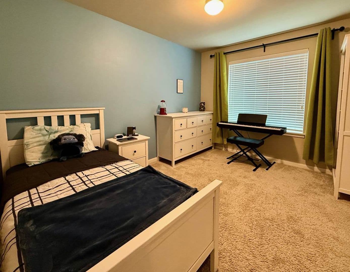 Gig Harbor House: 10346 Sentinel Dr
