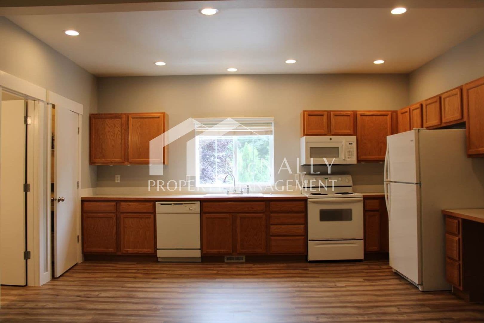 Gig Harbor House: 7403 Larkspur Ct.