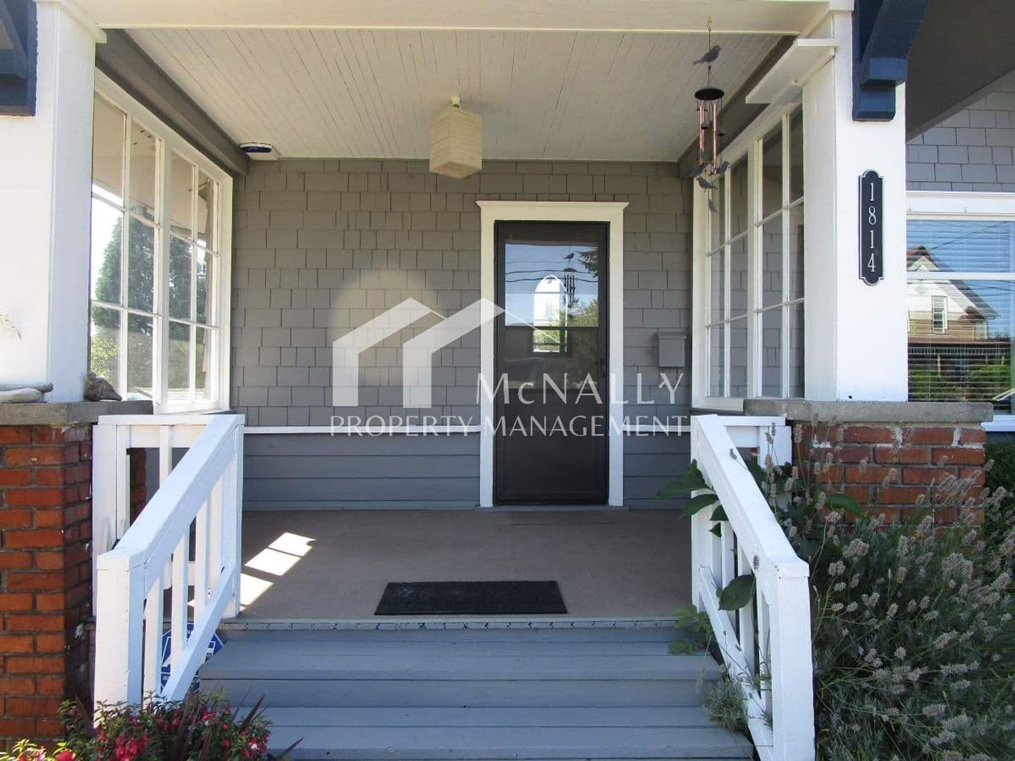 Tacoma House: 1814 N Proctor
