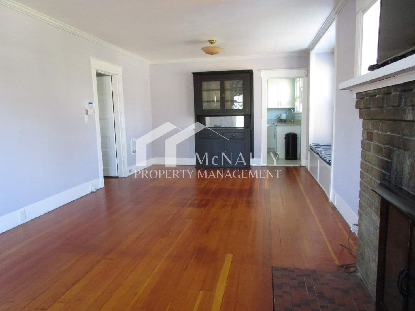 Tacoma House: 1814 N Proctor