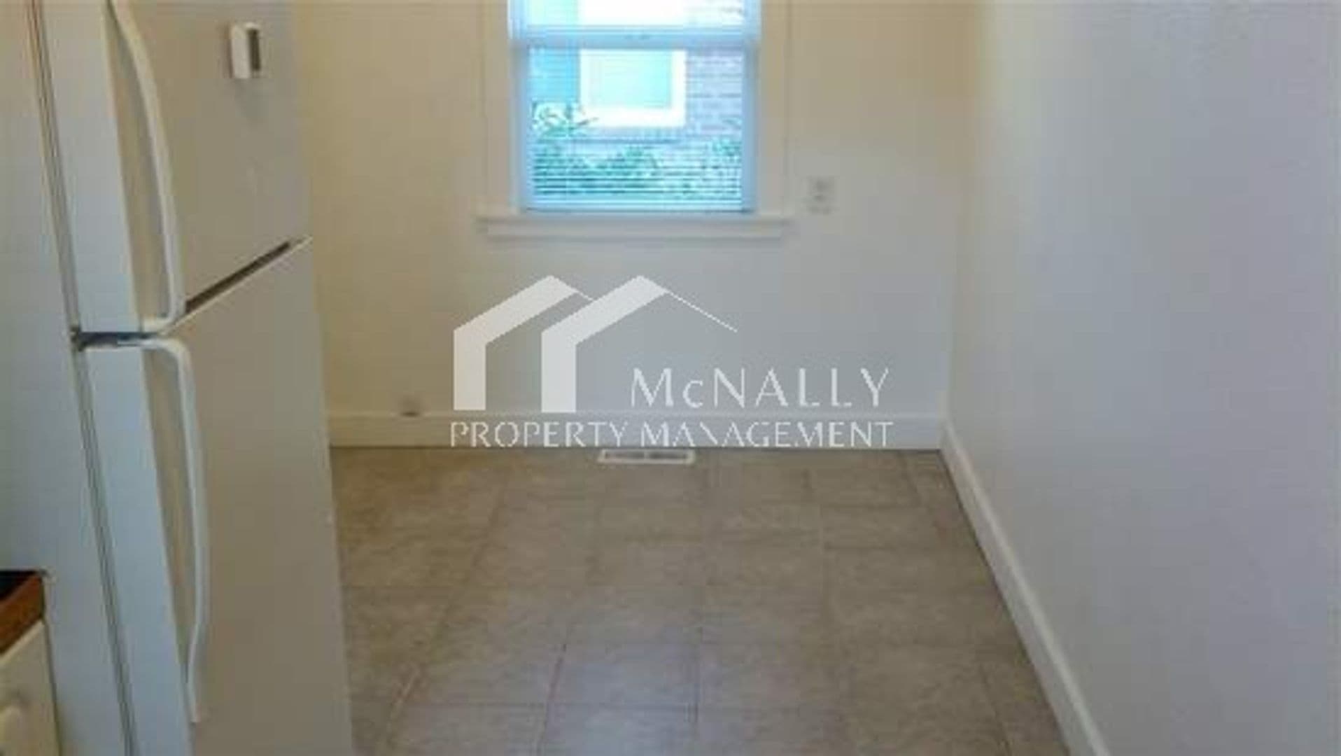 Tacoma Apartment: 614 So. I St