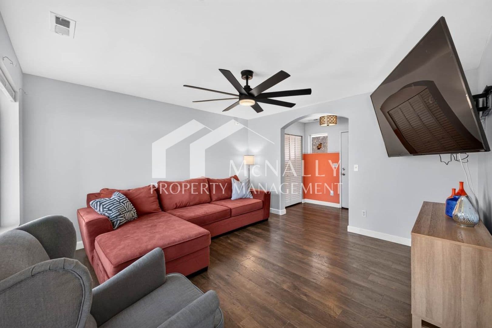 Port Orchard House: 2753 SW Egret St