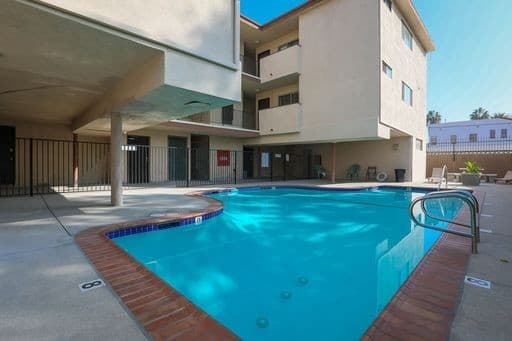 Los Angeles Apartment: 5222-5226 Lexington Ave.