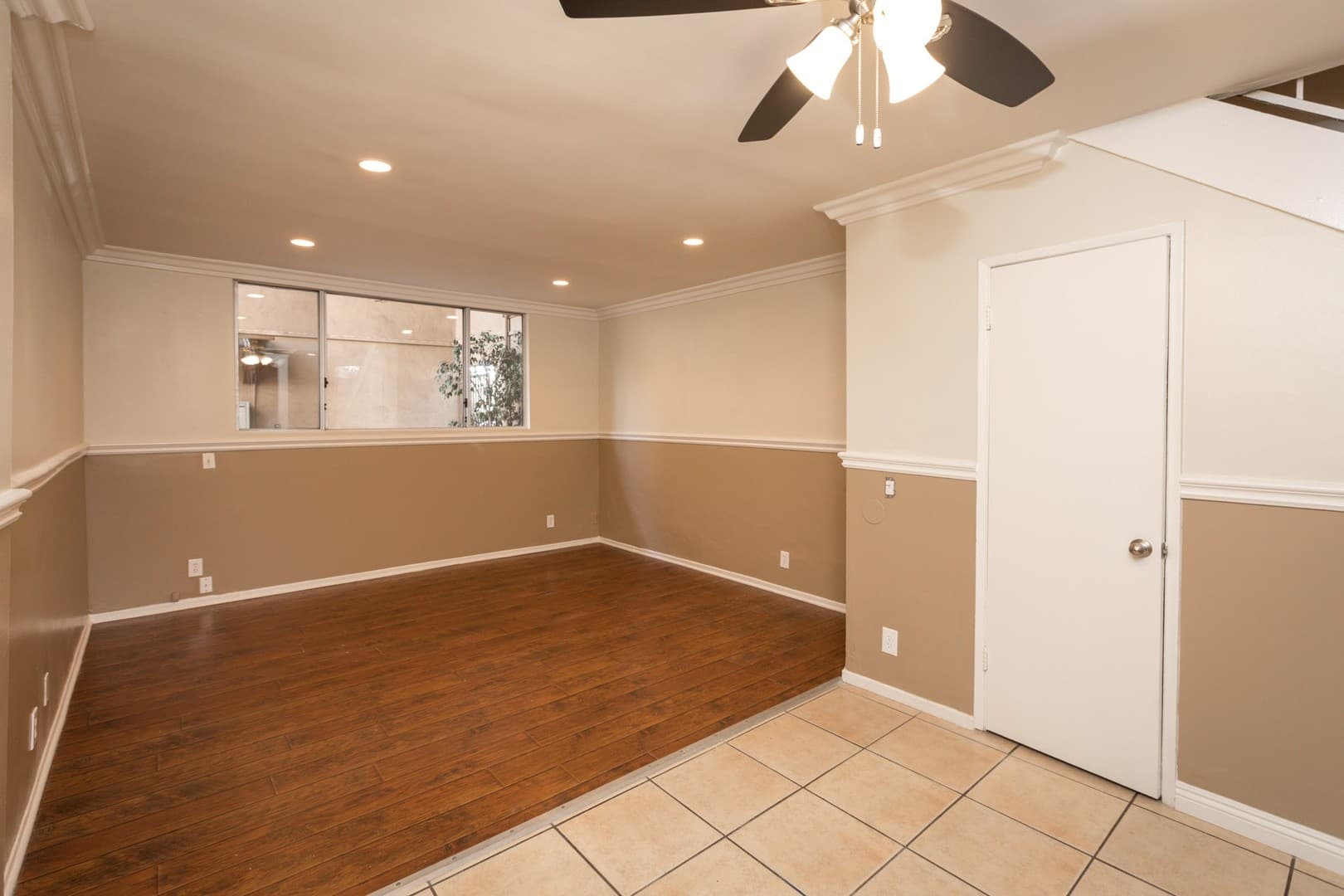 Van Nuys Apartment: 6042/6060 Fulton Ave.