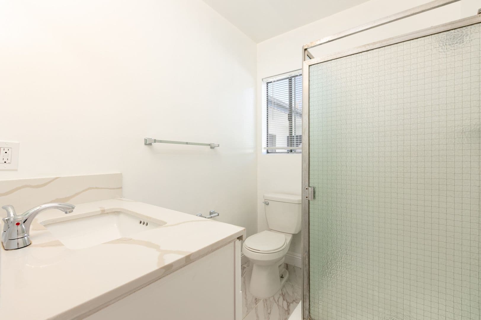 North Hollywood Apartment: 6023 Whitsett Ave.