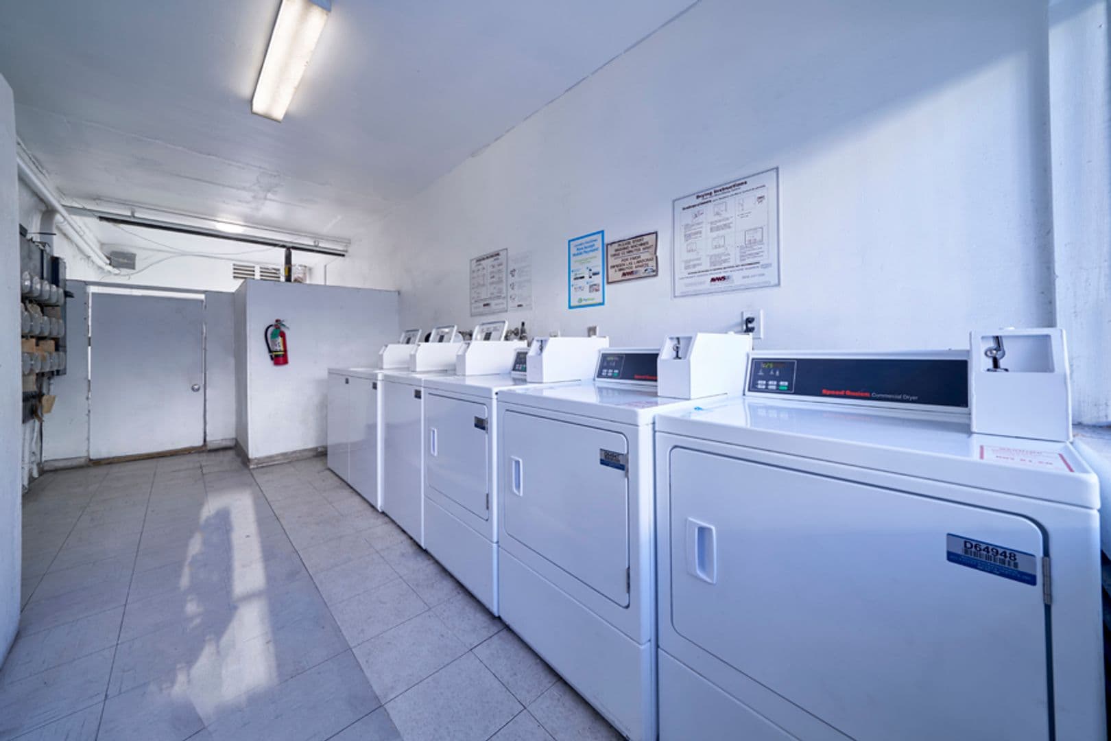 Winnetka Apartment: 20445 Saticoy St.