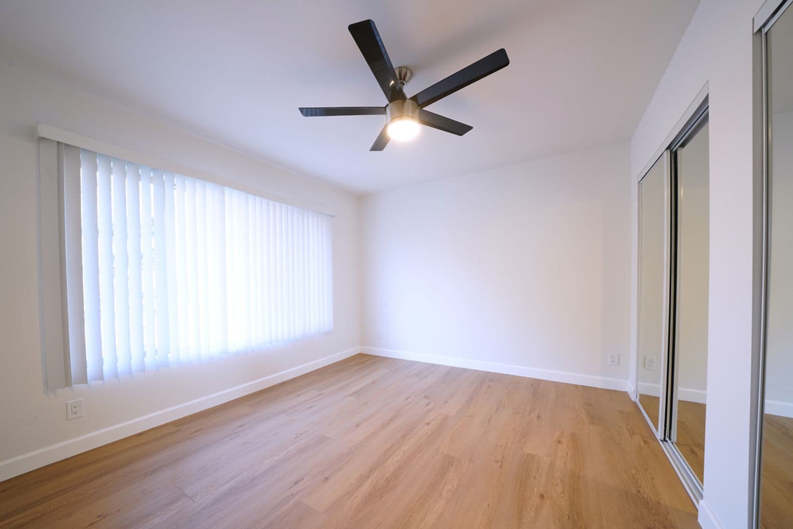 Valley Village Apartment: 12410 Chandler Blvd