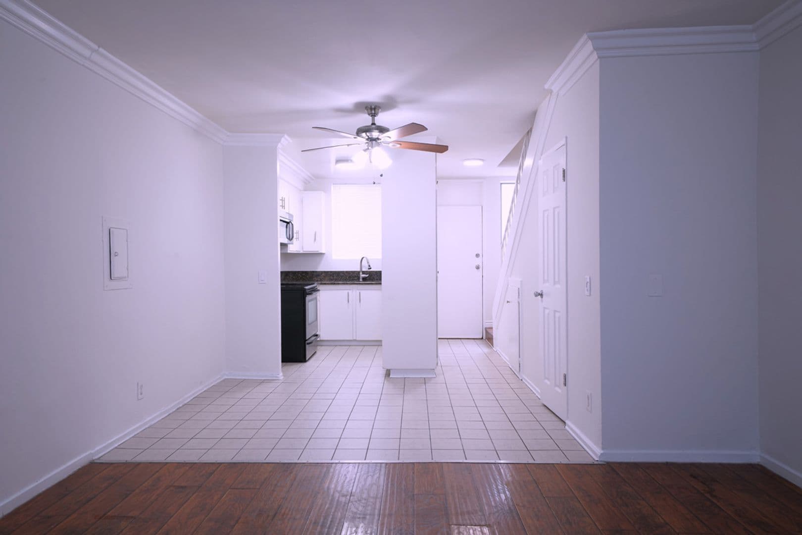 Van Nuys Apartment: 6042/6060 Fulton Ave.