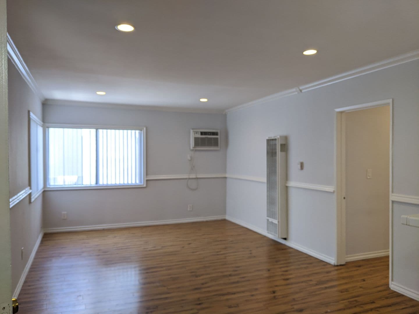 North Hollywood Apartment: 5726 Camellia Ave.
