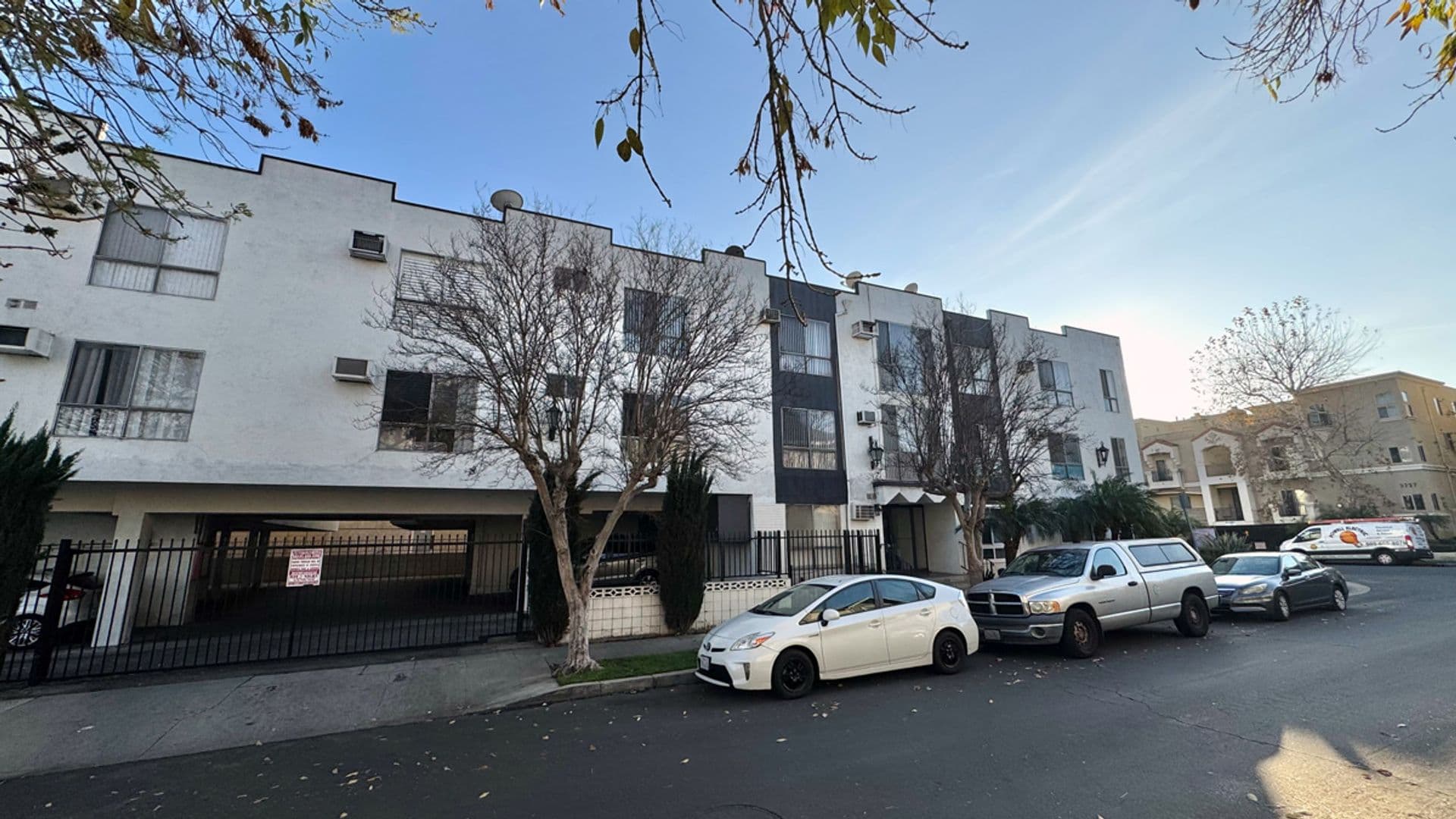 North Hollywood Apartment: 5726 Camellia Ave.