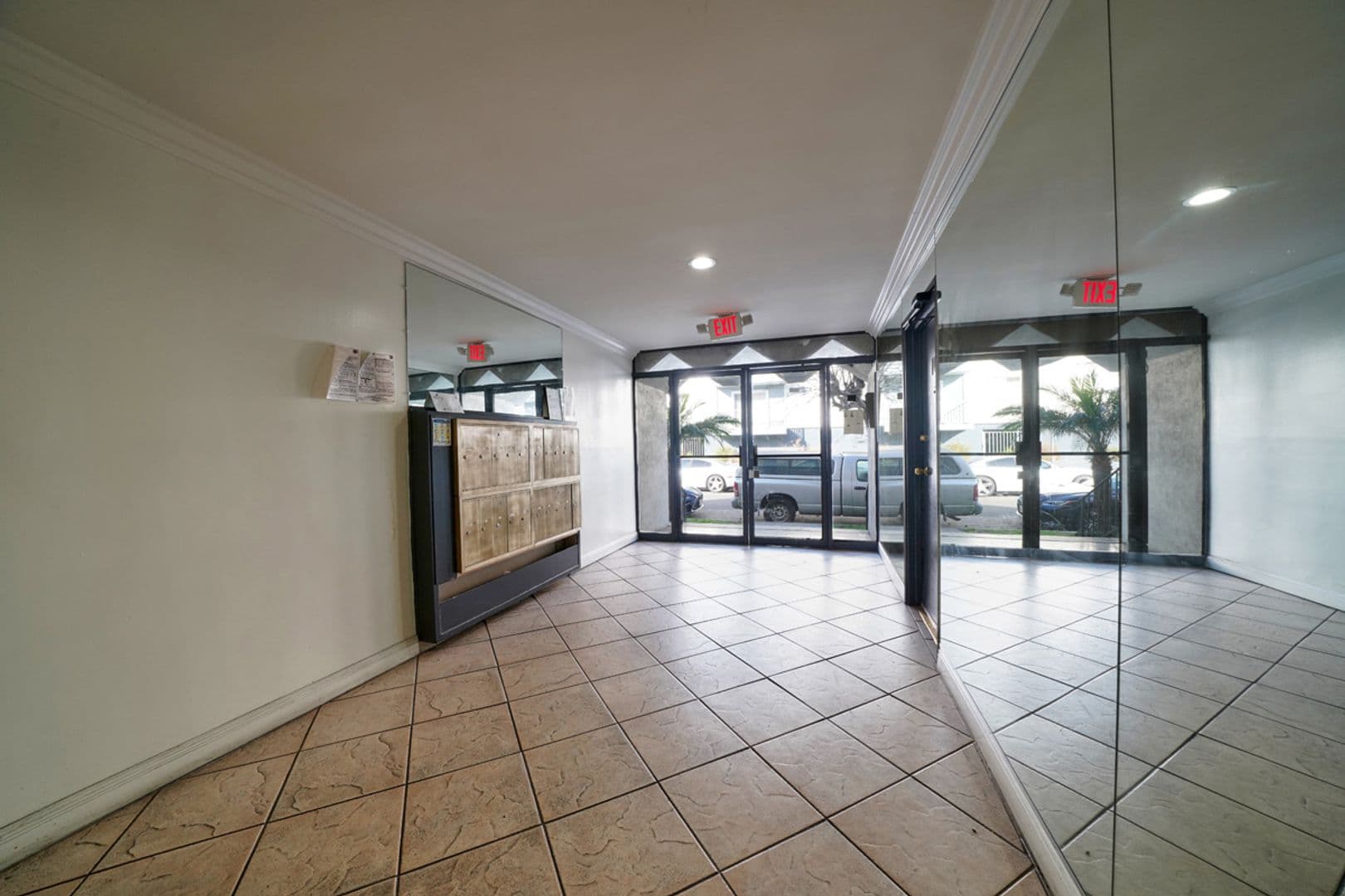 North Hollywood Apartment: 5726 Camellia Ave.