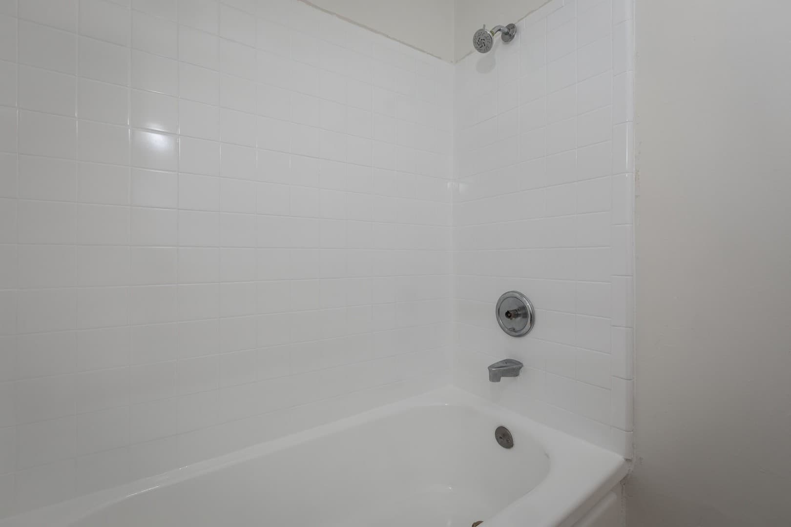 Van Nuys Apartment: 6042/6060 Fulton Ave.