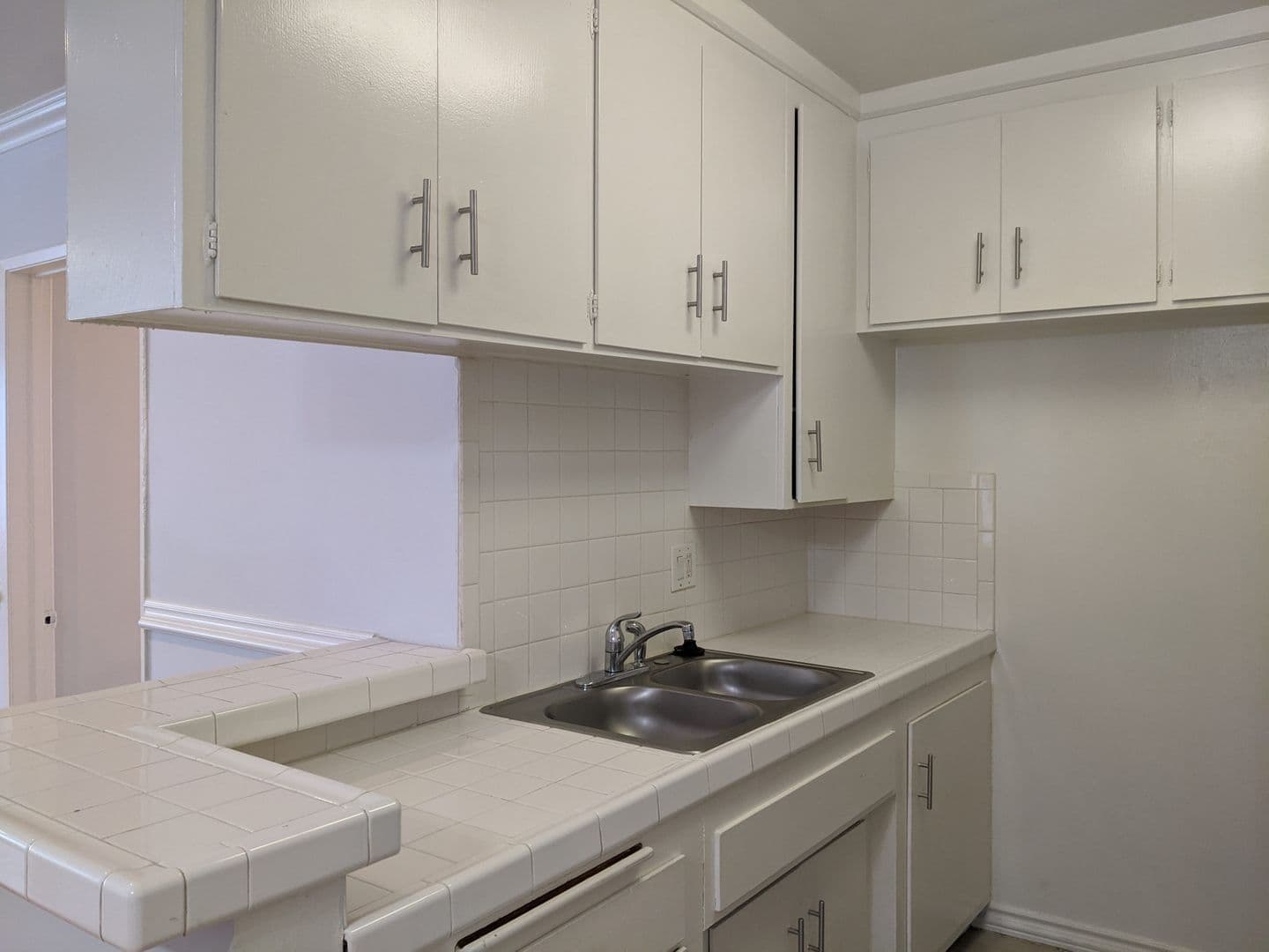 North Hollywood Apartment: 5726 Camellia Ave.