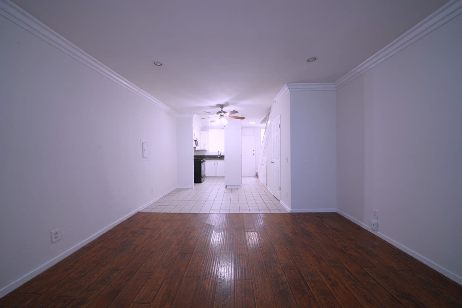 Van Nuys Apartment: 6042/6060 Fulton Ave.