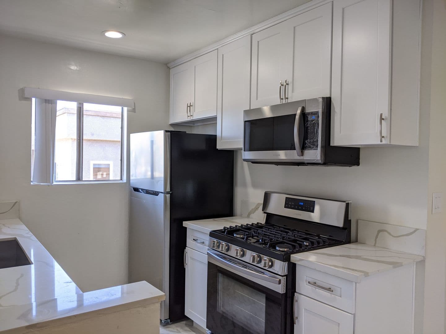 Los Angeles Apartment: 5222-5226 Lexington Ave.