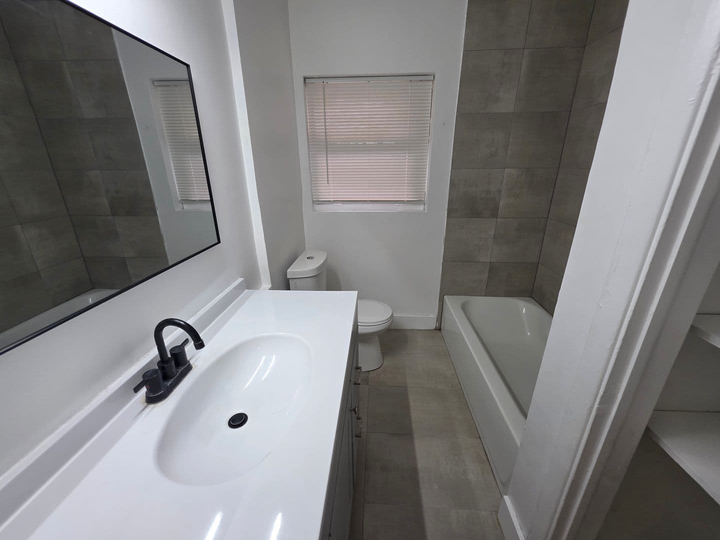 Clearwater Apartment: 5401 Russell Ave