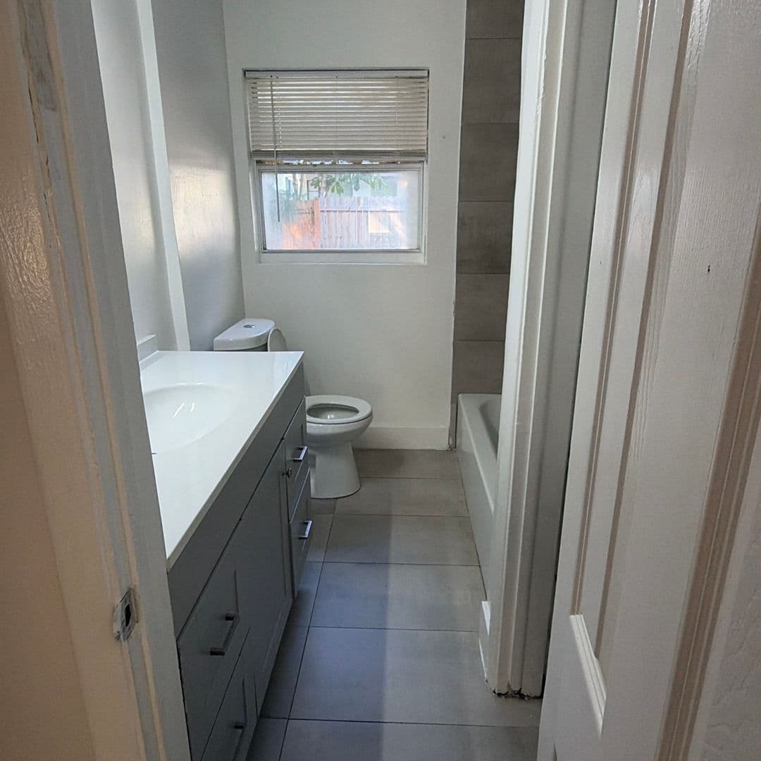 Clearwater Apartment: 5401 Russell Ave