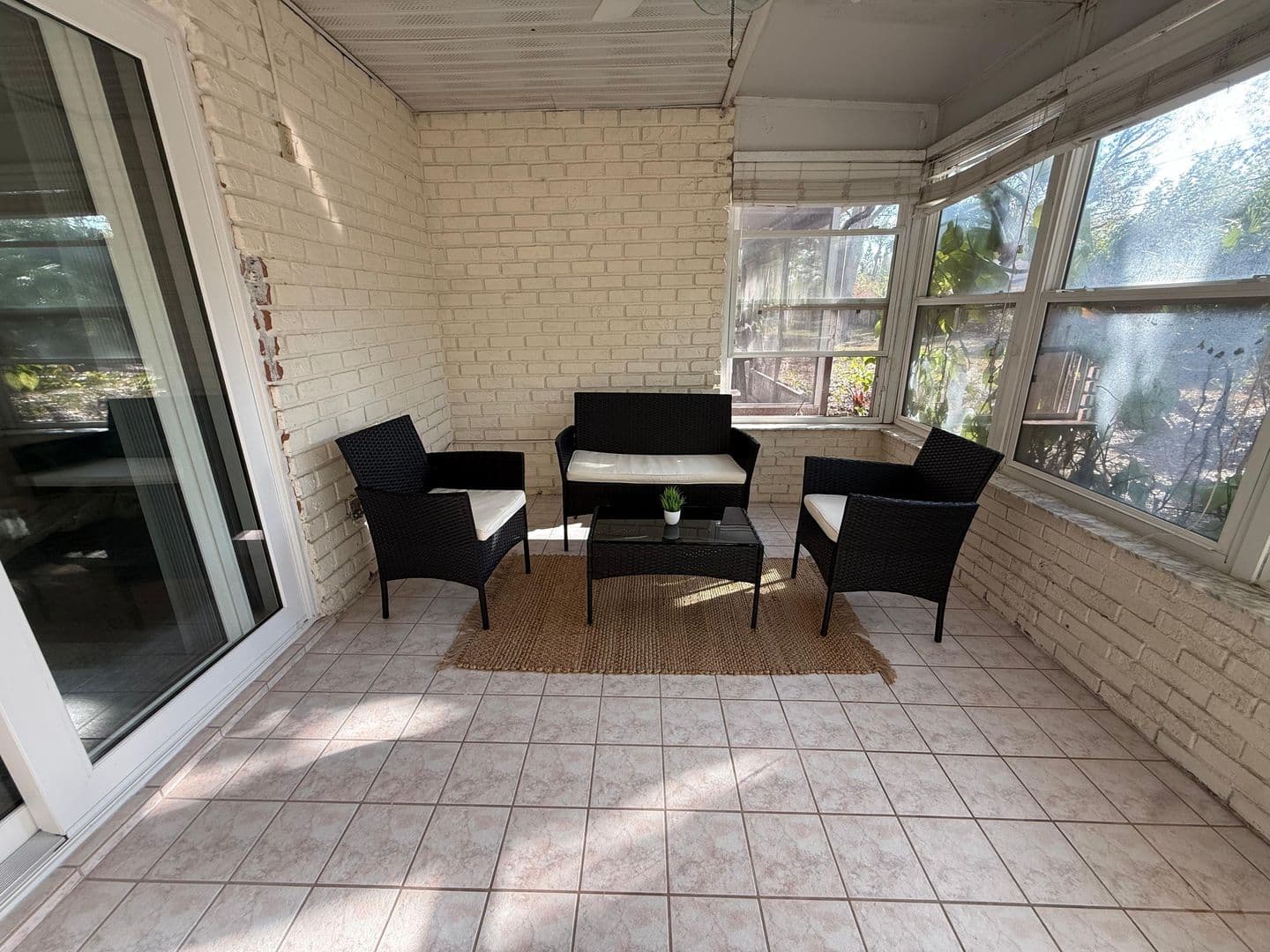 St Petersburg House: 8500 13th St N