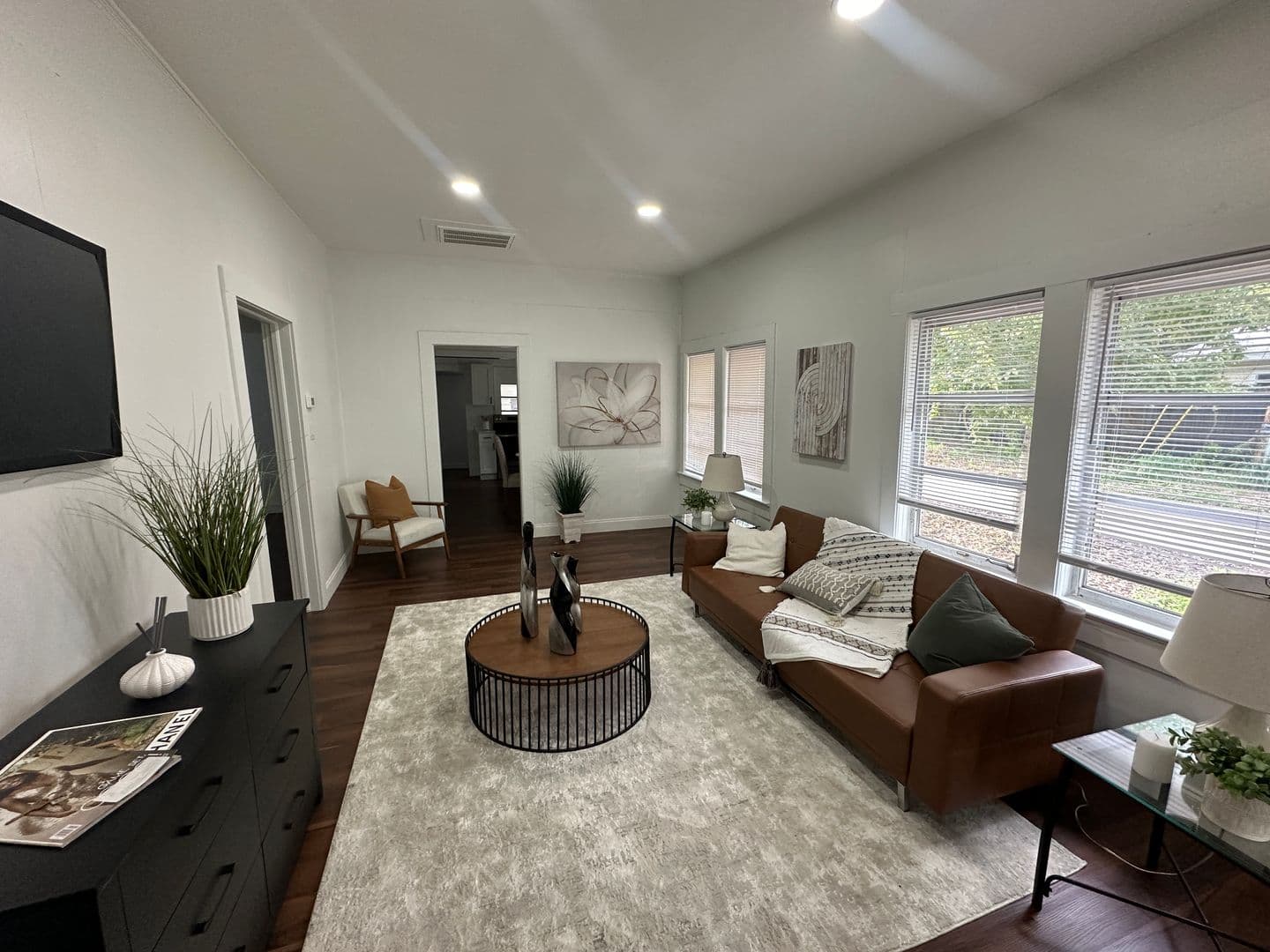 Tampa House: 6506 N Wellington Ave