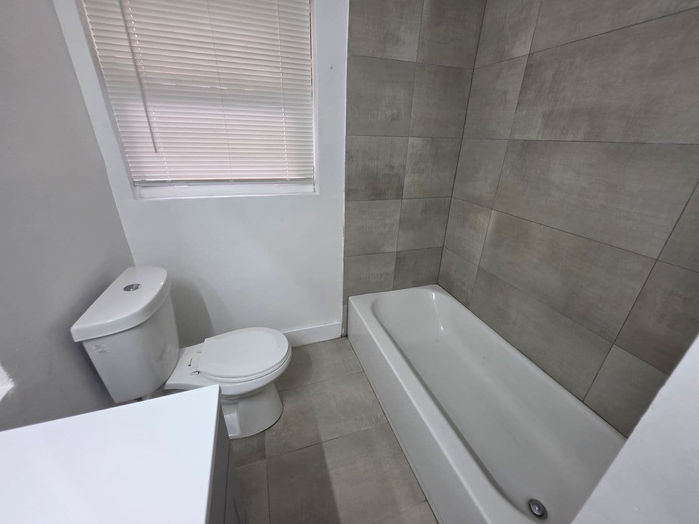 Clearwater Apartment: 5401 Russell Ave