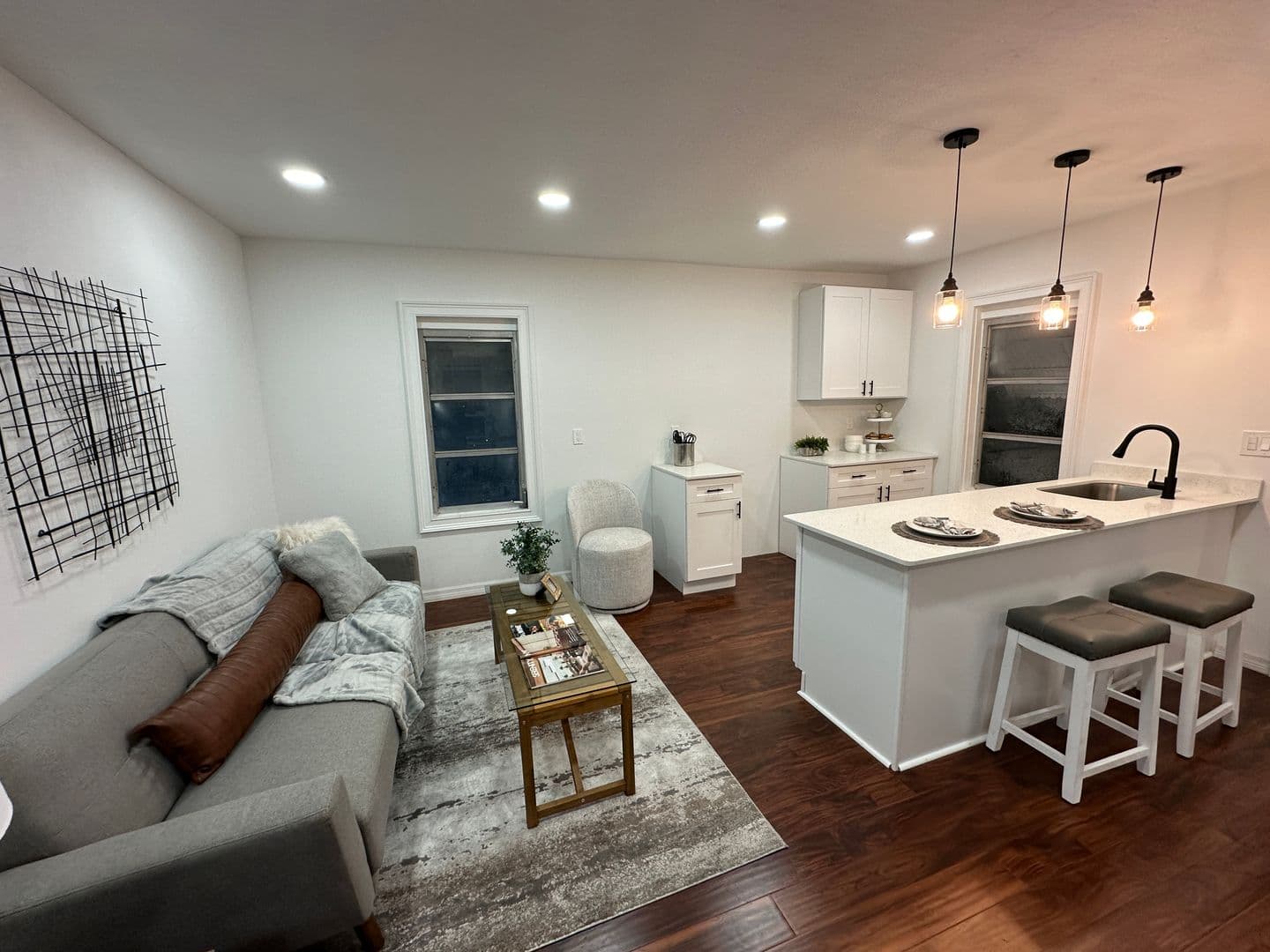 Tampa House: 6506 N Wellington Ave