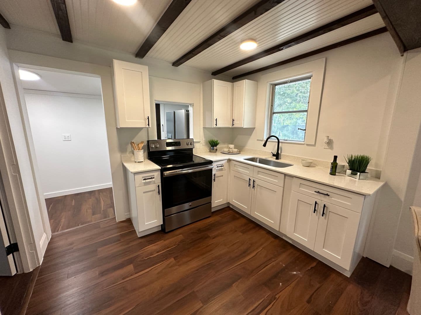 Tampa House: 6506 N Wellington Ave
