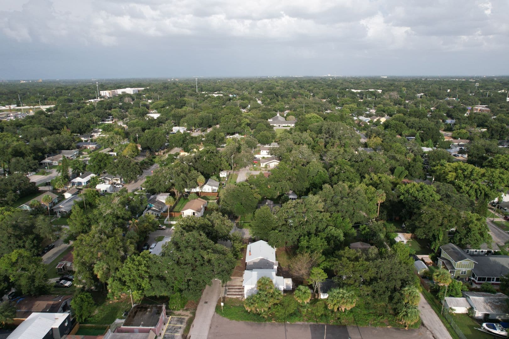 Tampa House: 6506 N Wellington Ave