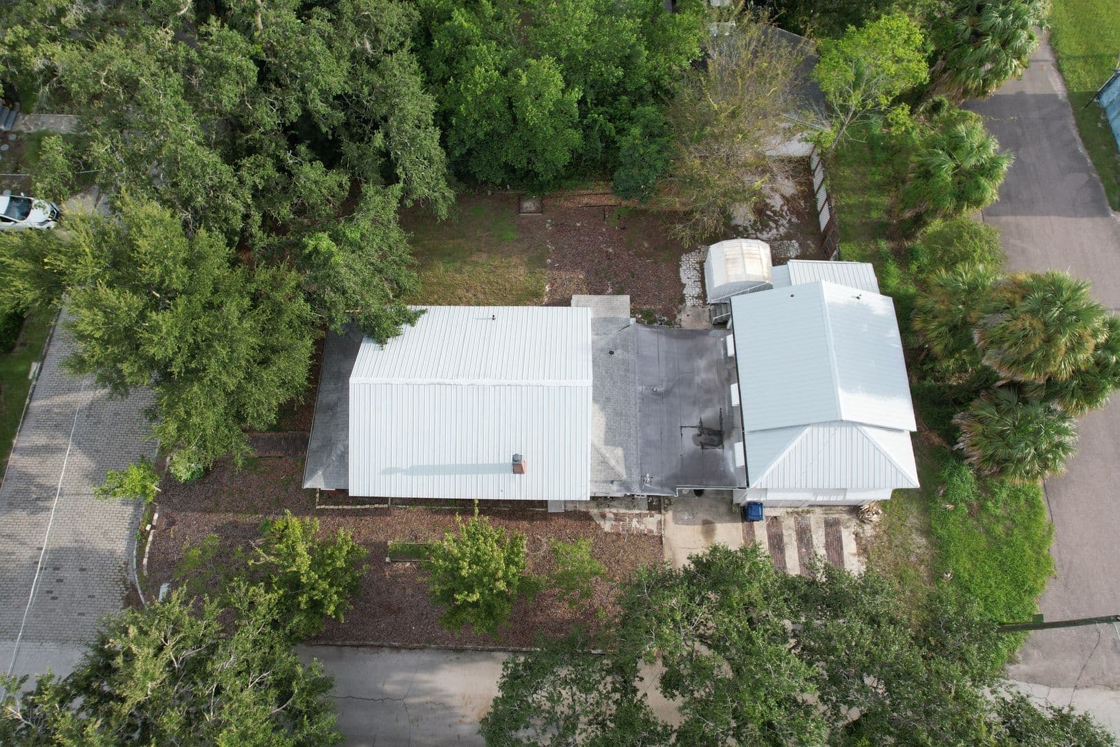 Tampa House: 6506 N Wellington Ave
