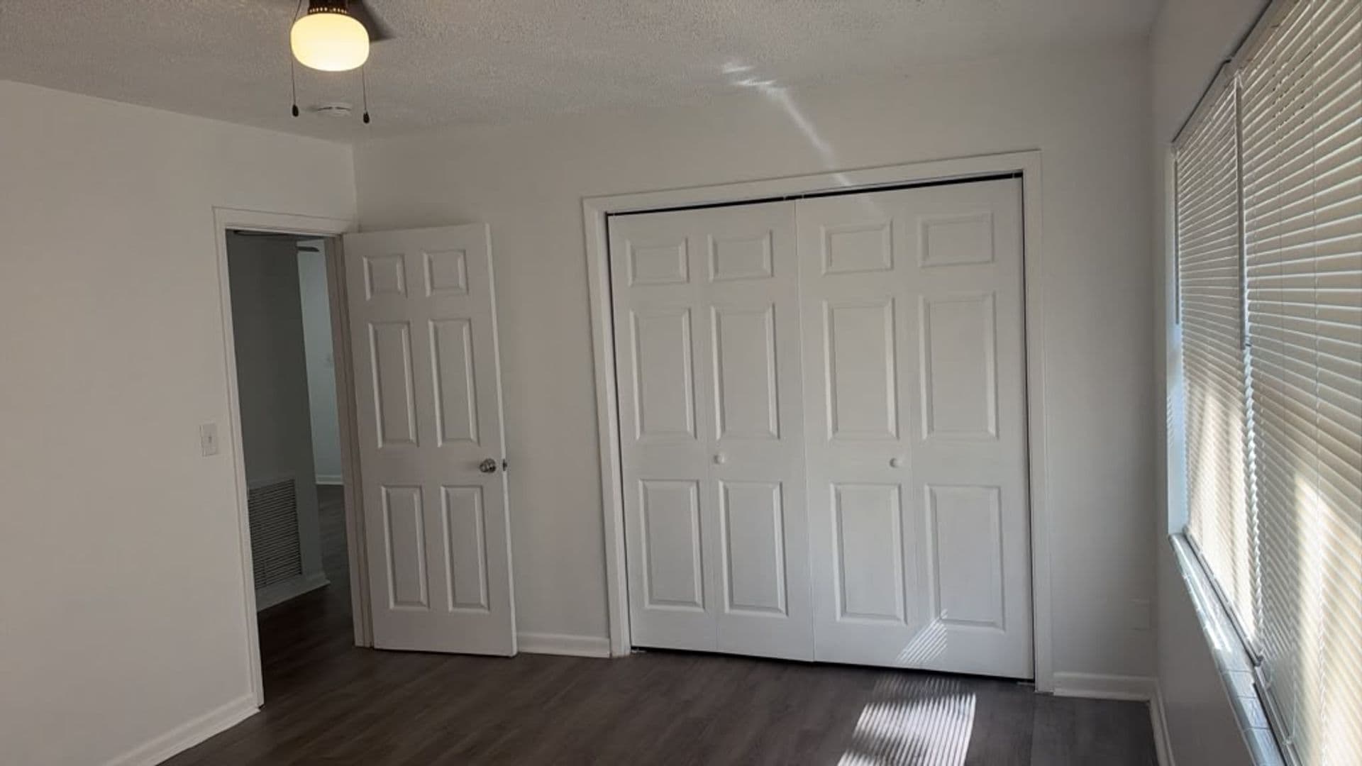 Clearwater Apartment: 5401 Russell Ave