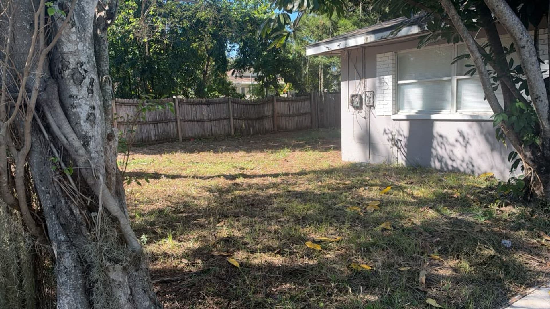 Clearwater Apartment: 5401 Russell Ave