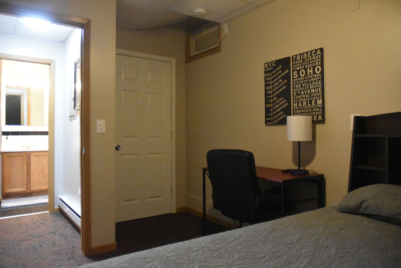 Boone Apartment: 814 8th St.
