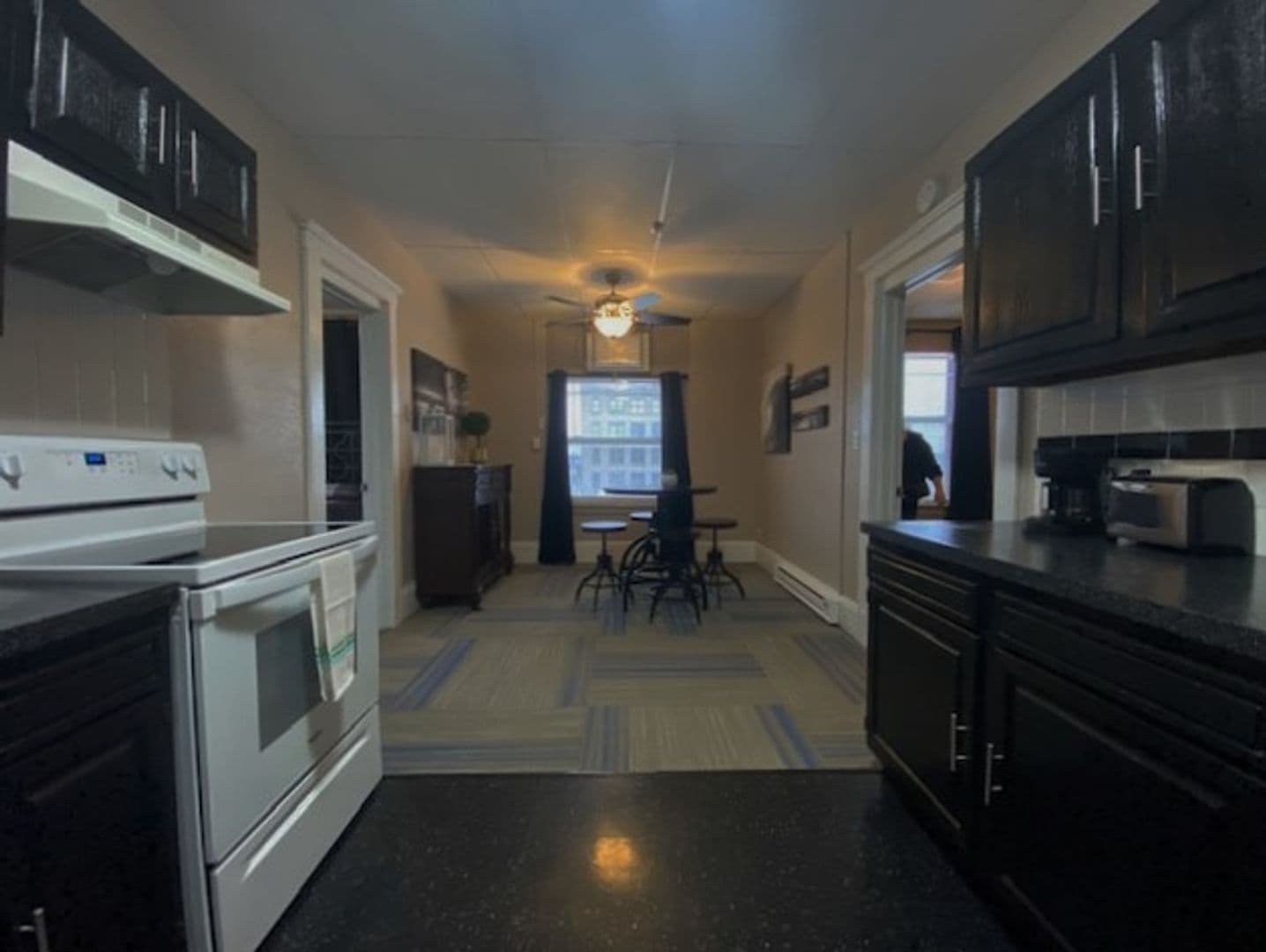 Boone Apartment: 814 8th St.