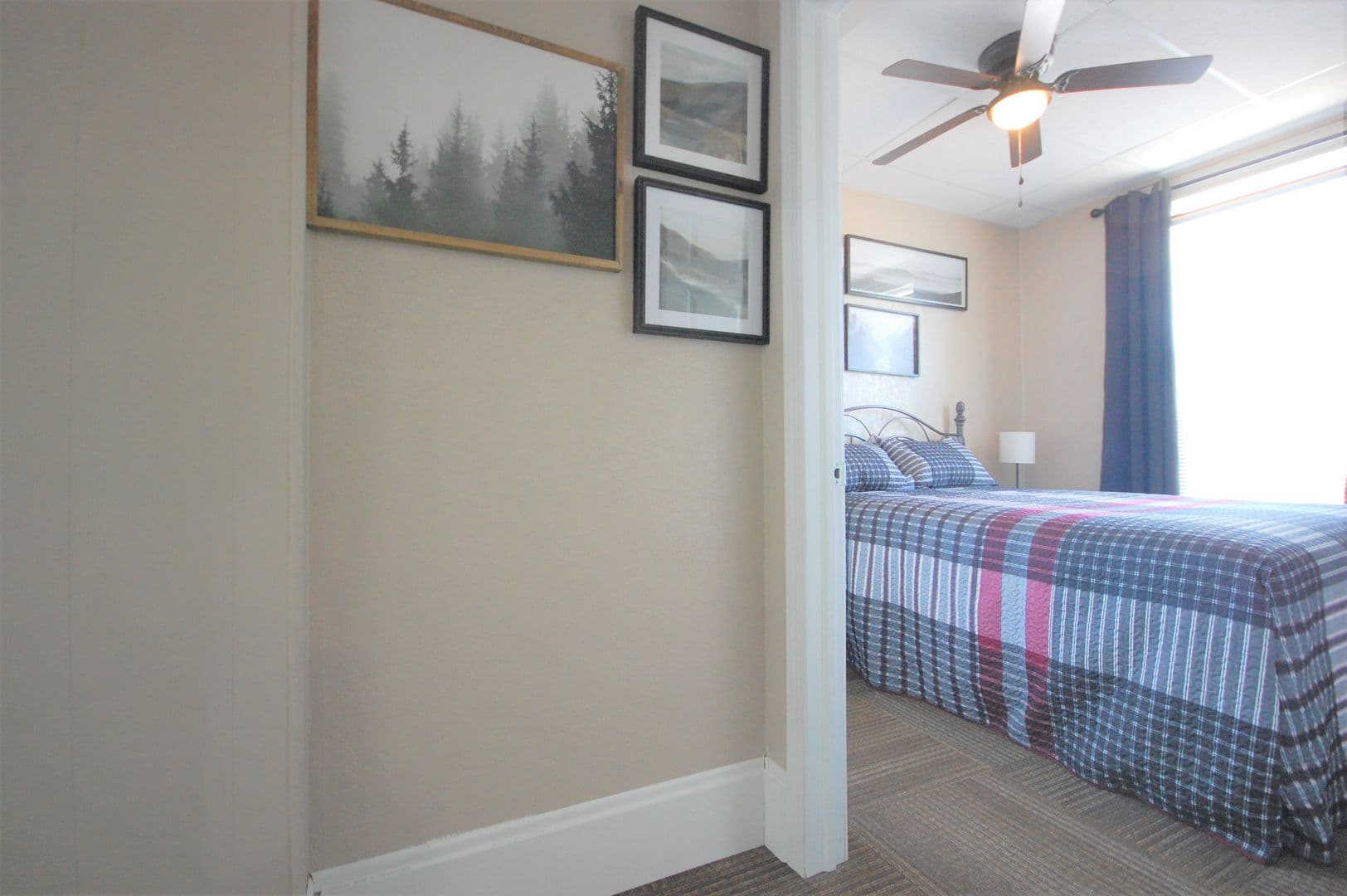 Boone Apartment: 814 8th St.