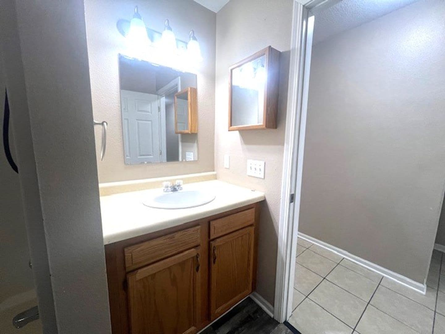 Ogden Apartment: 226-228 Haws Dr.