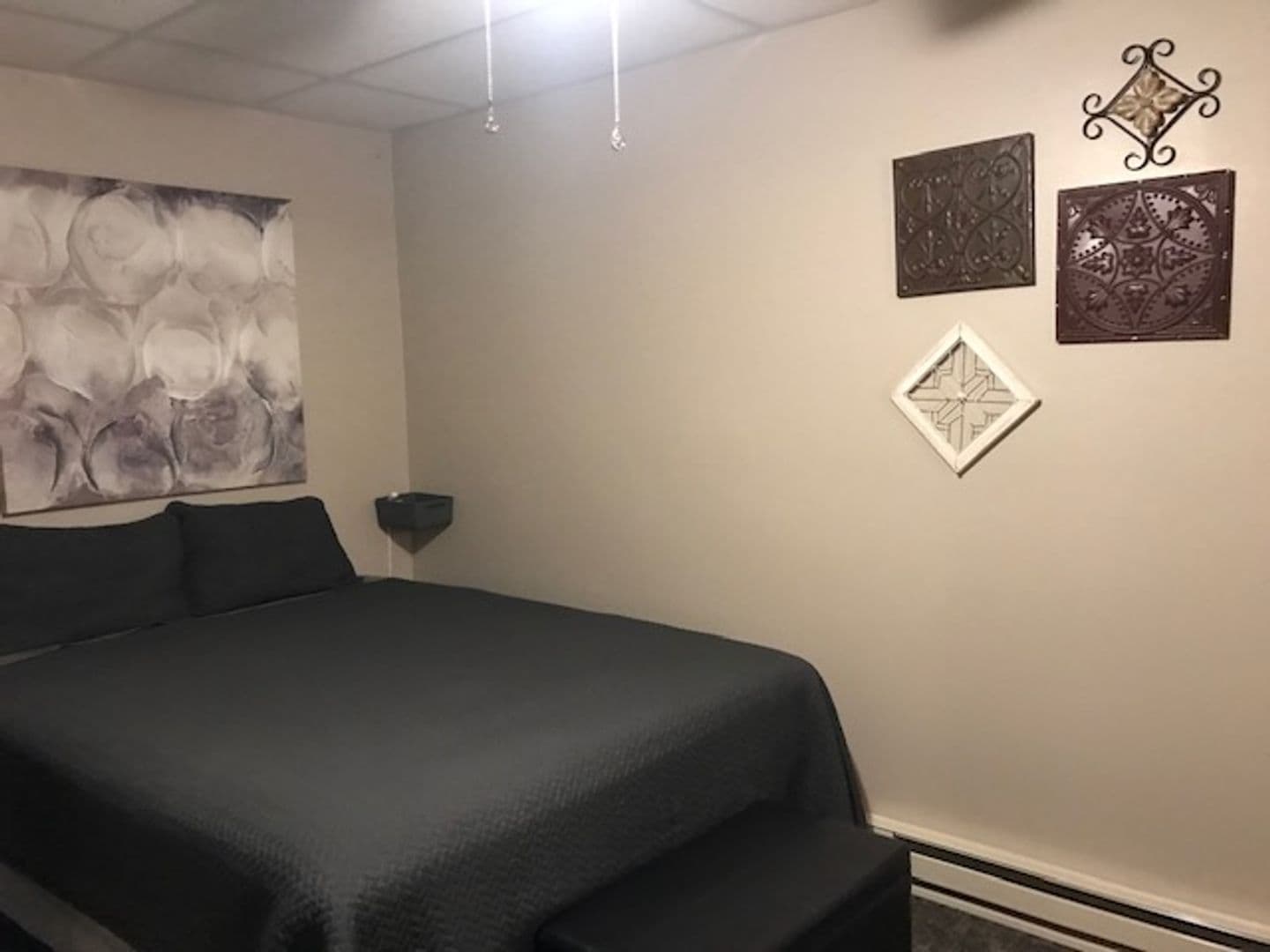 Boone Apartment: 814 8th St.