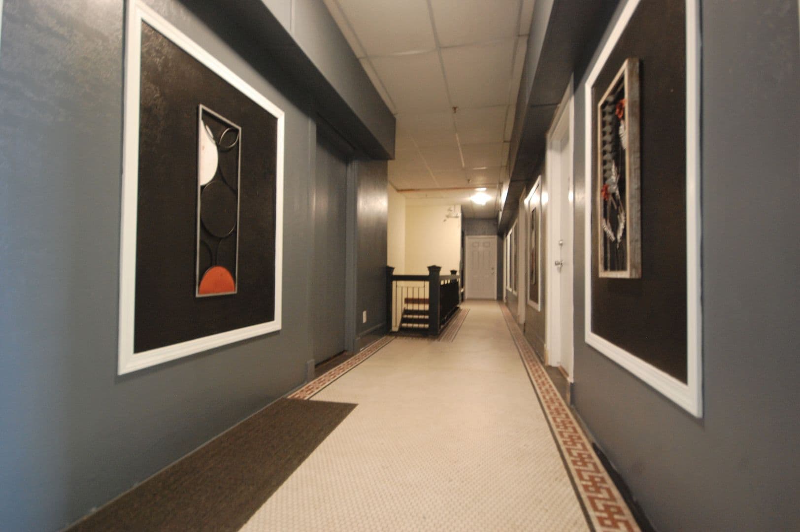 Boone Apartment: 814 8th St.