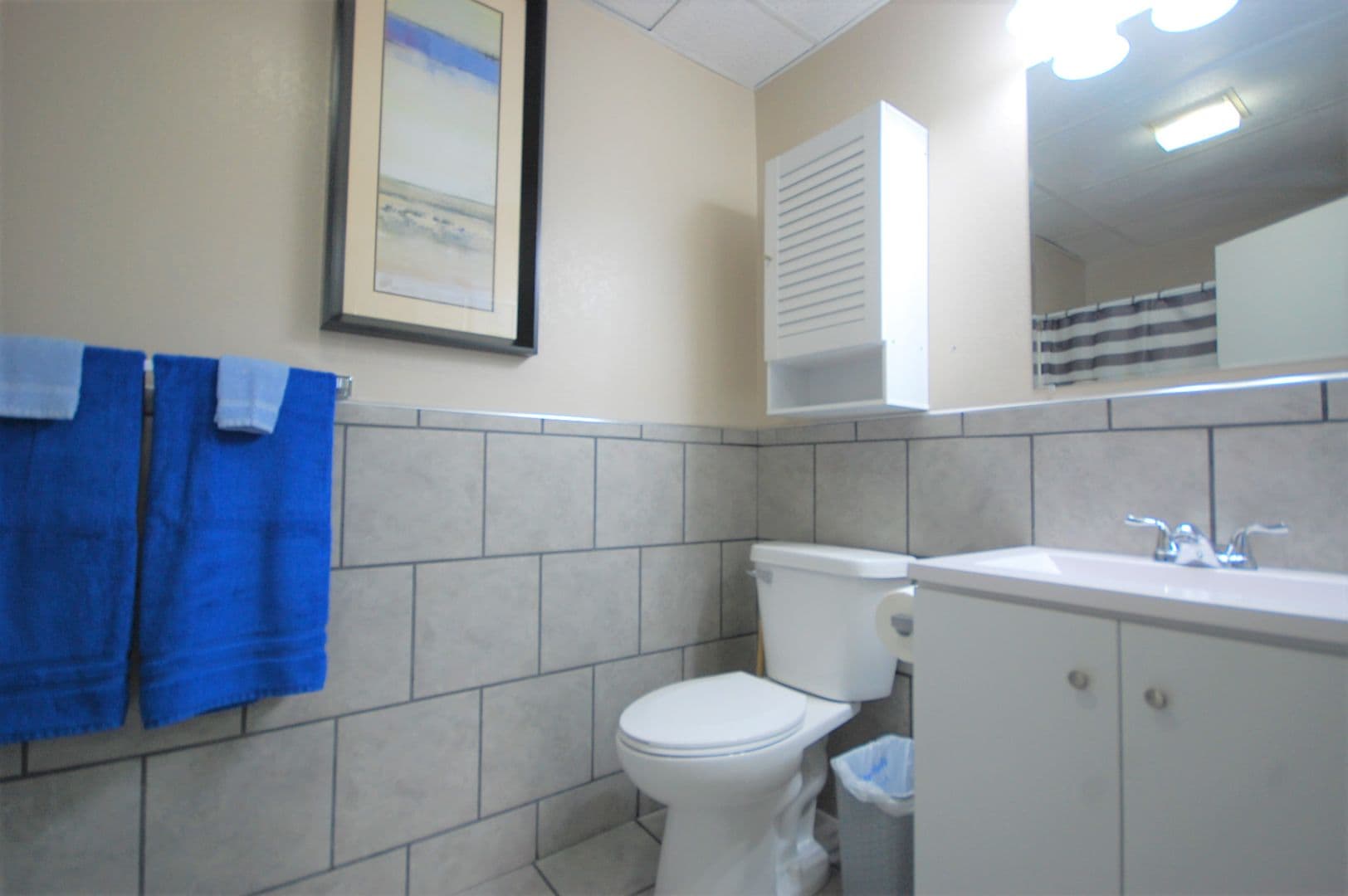 Boone Apartment: 814 8th St.