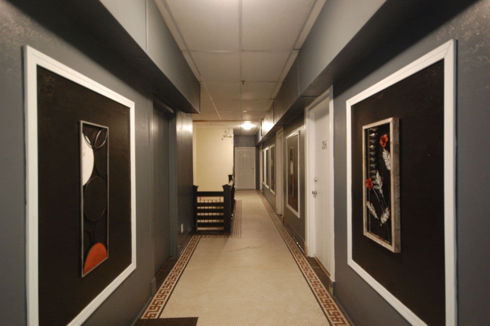 Boone Apartment: 814 8th St.