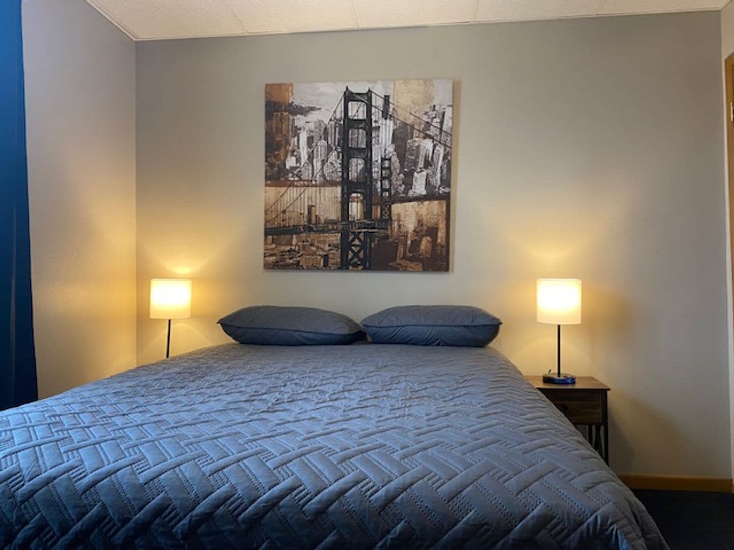 Boone Apartment: 814 8th St.