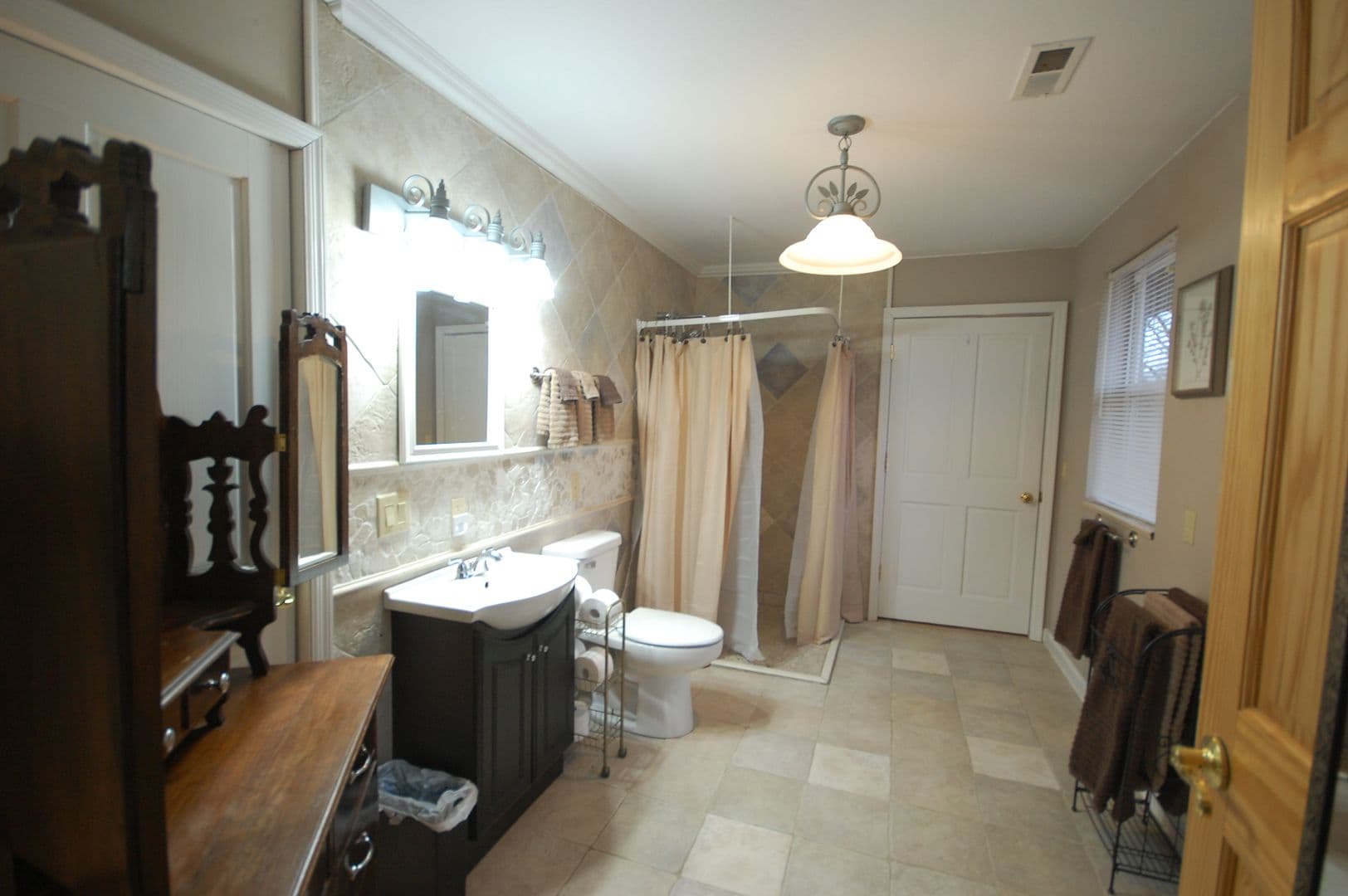BOONE House: Boone