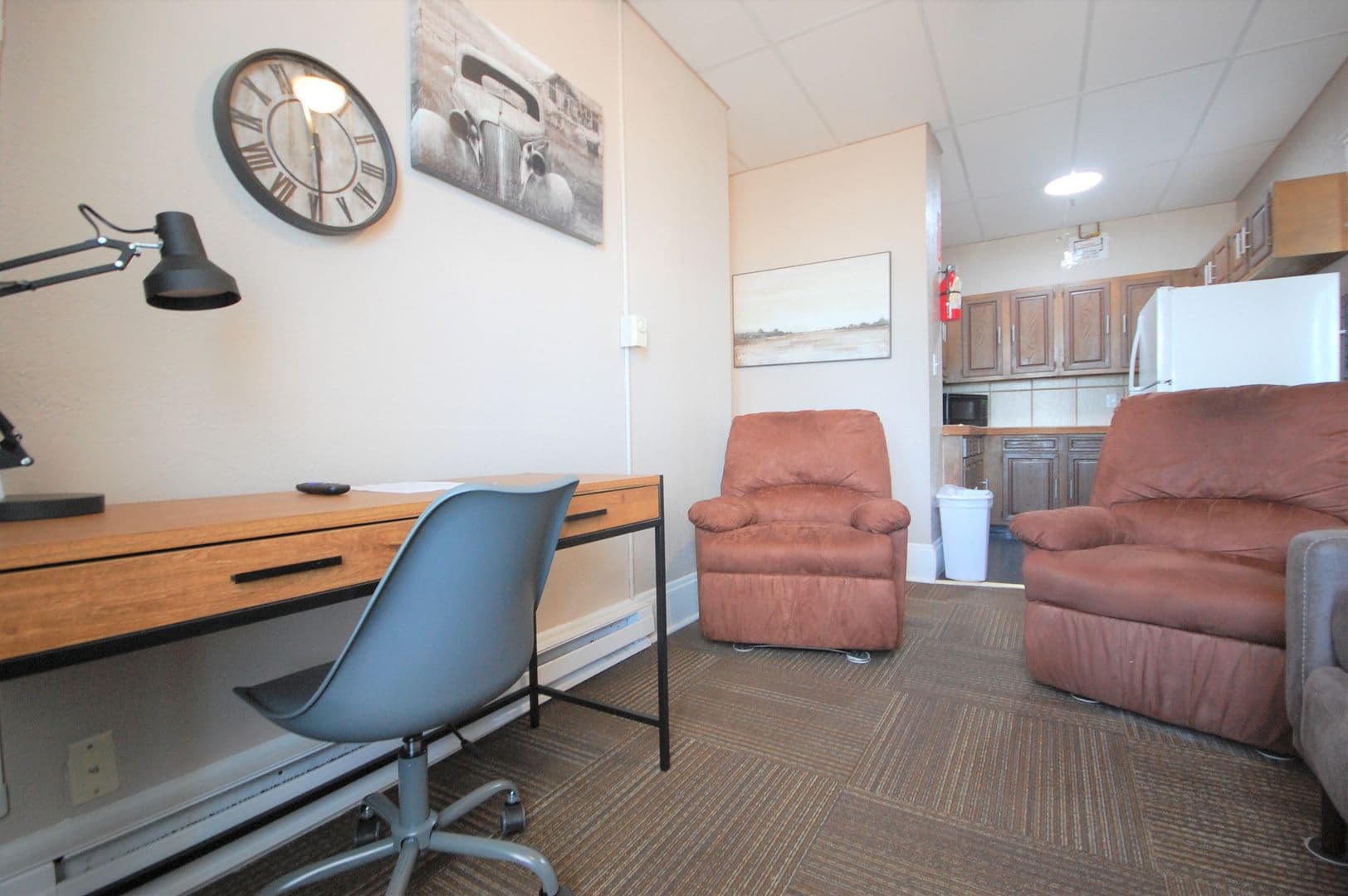 Boone Apartment: 814 8th St.