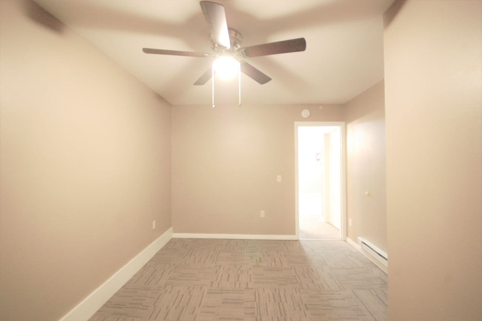 Boone Apartment: 815 Story