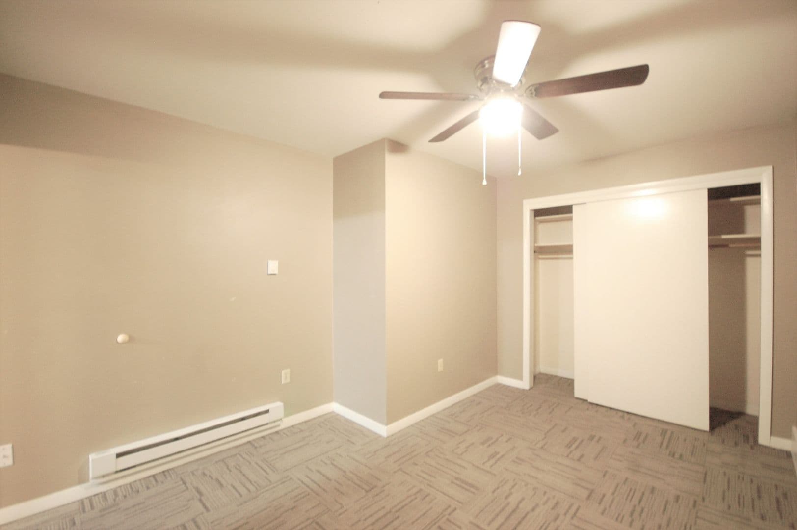 Boone Apartment: 815 Story