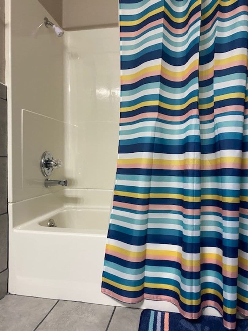 Boone Apartment: 814 8th St.