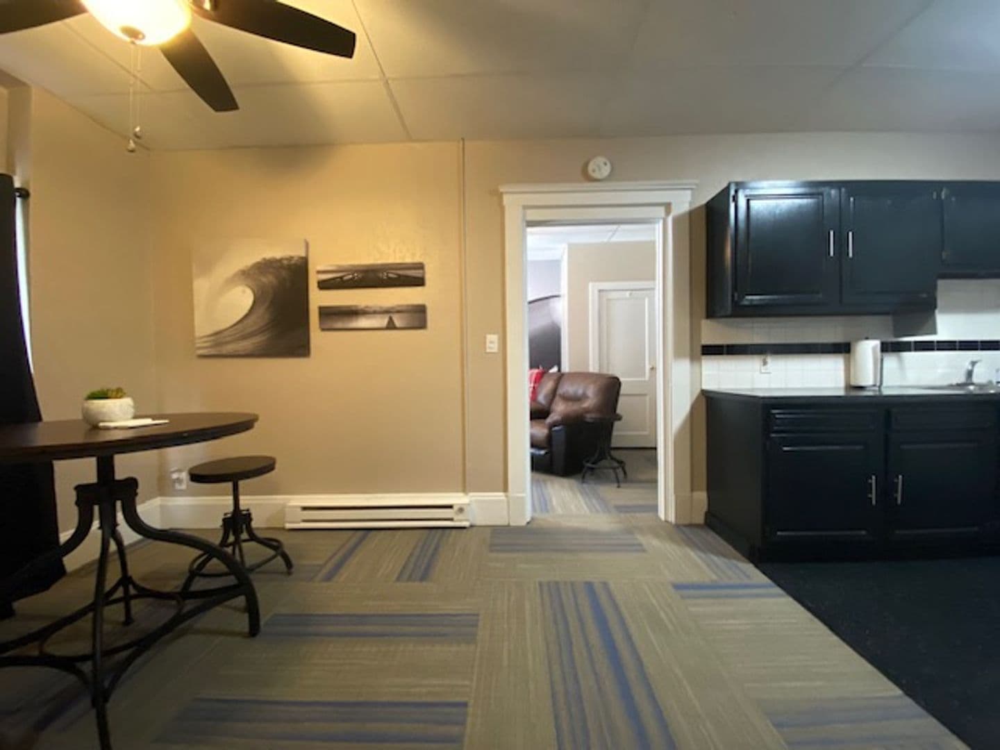 Boone Apartment: 814 8th St.